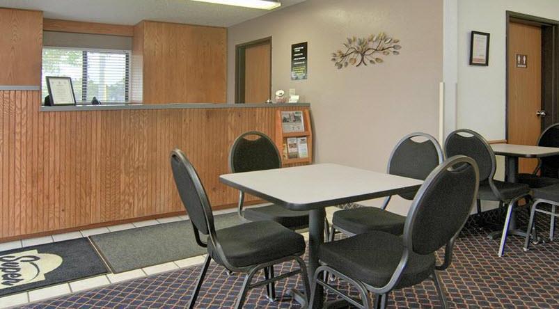 Country Hearth Inn Maryville Interior photo